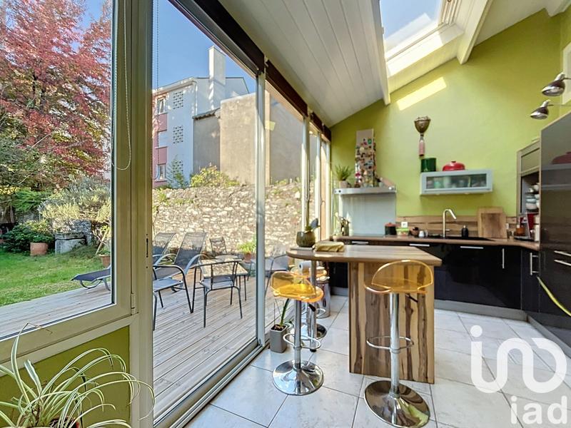 Maison - 107 m² - 6 pièces