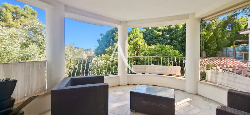 Appartement - 74 m² - 3 pièces