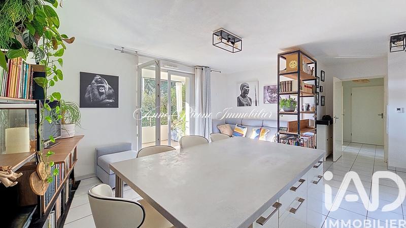 Appartement - 60 m² - 3 pièces