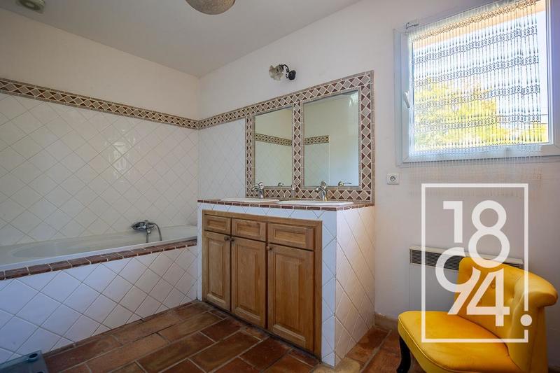 Moulin - 190 m² - 5 pièces