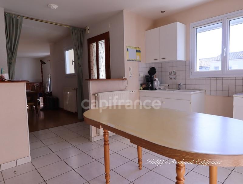 Maison - 92 m² - 8 pièces