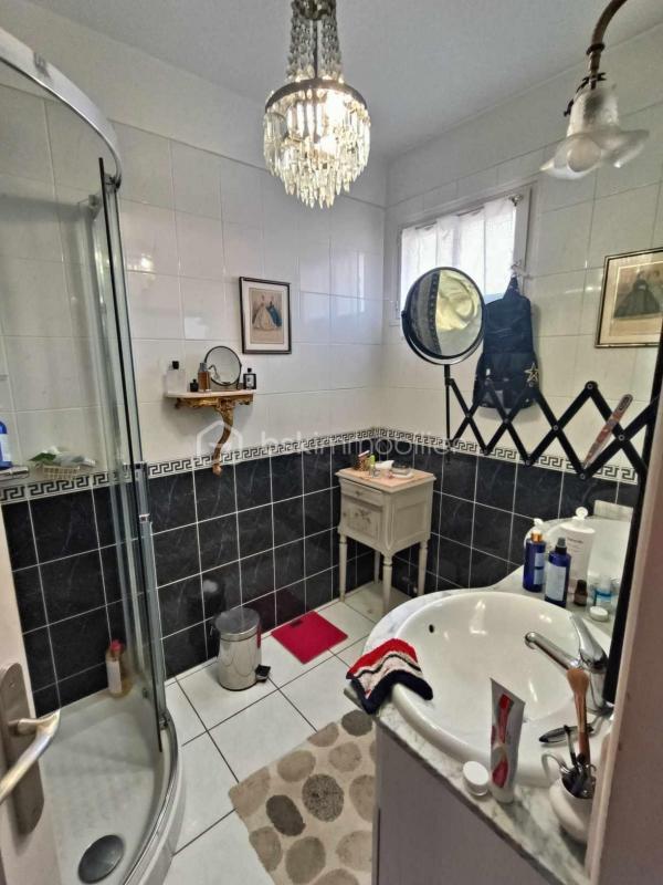 Villa - 153 m² - 7 pièces