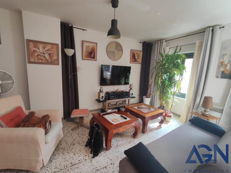 Immeuble - 259 m² - 15 pièces