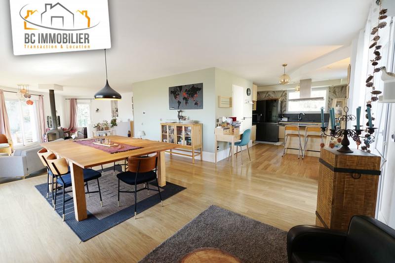 Maison - 167 m² - 6 pièces