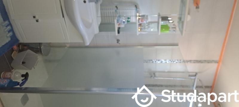 Chambre - 16 m² - 1 pièce