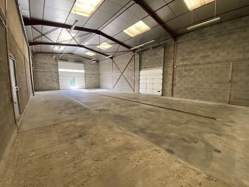 Local commercial - 205 m² - 1 pièce