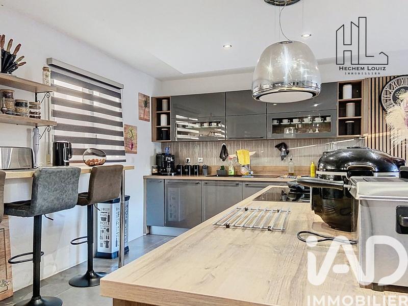 Maison - 170 m² - 6 pièces