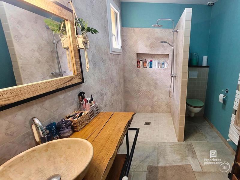 Mas - 211 m² - 9 pièces