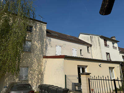 Immeuble - 8 pièces