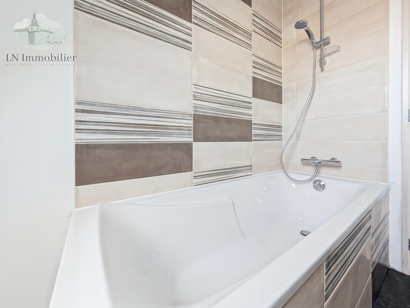 Maison - 97 m² - 5 pièces