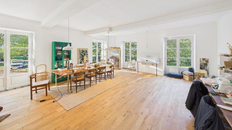 Propriété - 700 m² - 13 pièces