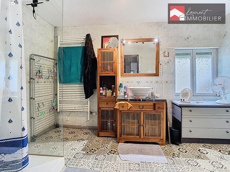 Maison - 194 m² - 7 pièces