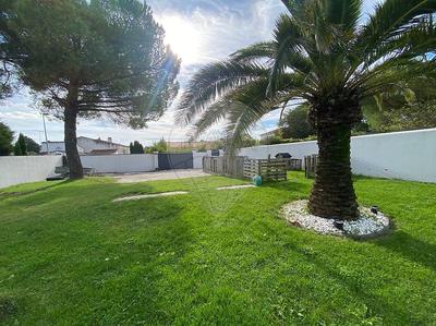 Maison - 182 m² - 7 pièces