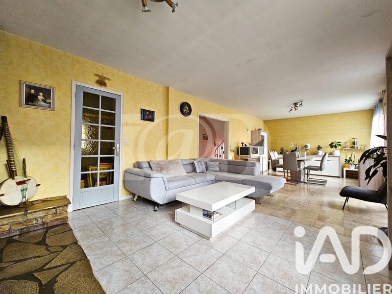 Maison - 163 m² - 8 pièces