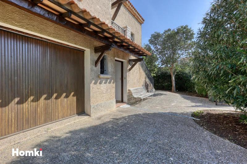 Maison traditionnelle - 155 m² - 6 pièces