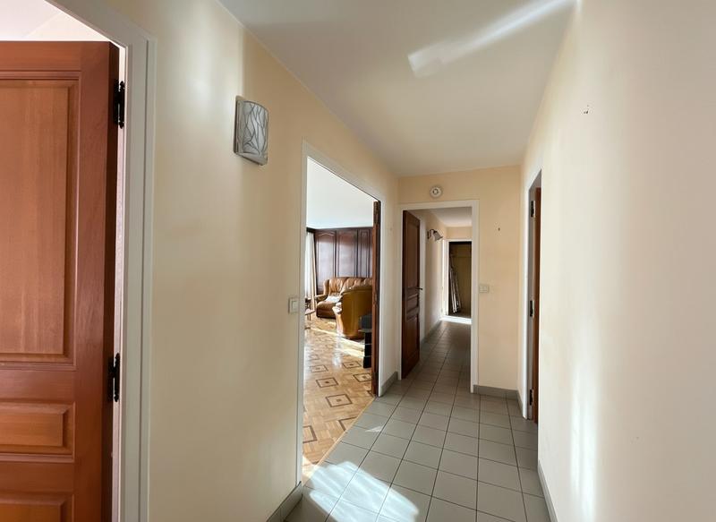 Appartement - 92 m² - 4 pièces