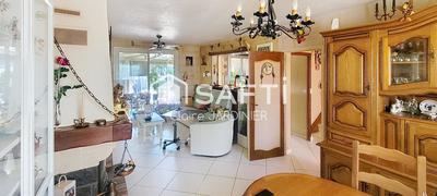 Maison de ville - 100 m² - 5 pièces