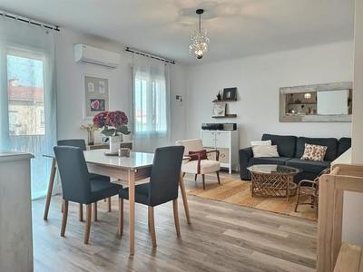 Maison - 99 m² - 4 pièces