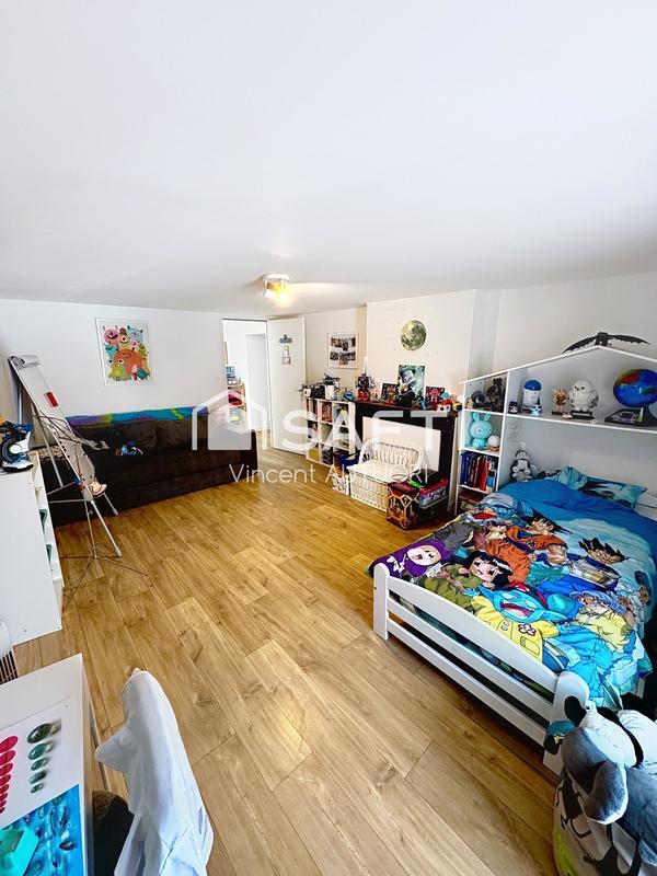 Maison - 198 m² - 7 pièces