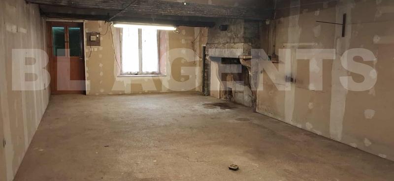 Maison - 275 m² - 8 pièces