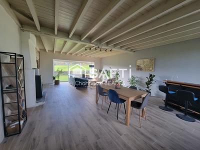 Maison - 225 m² - 4 pièces
