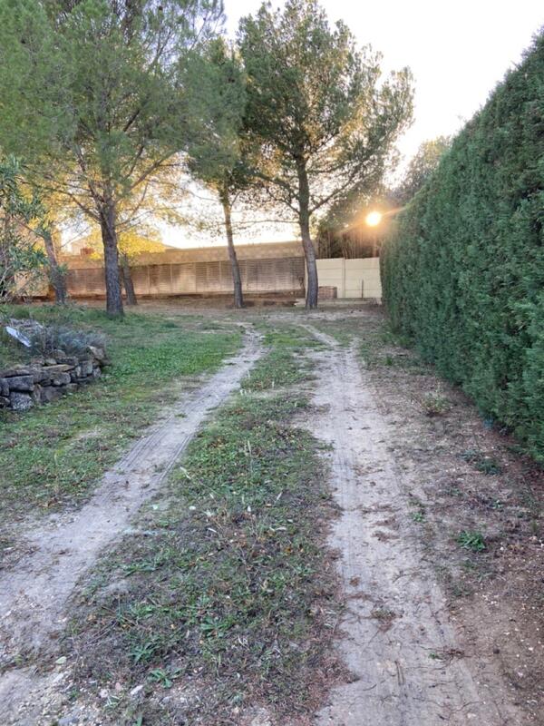 Terrain constructible - 1 000 m²