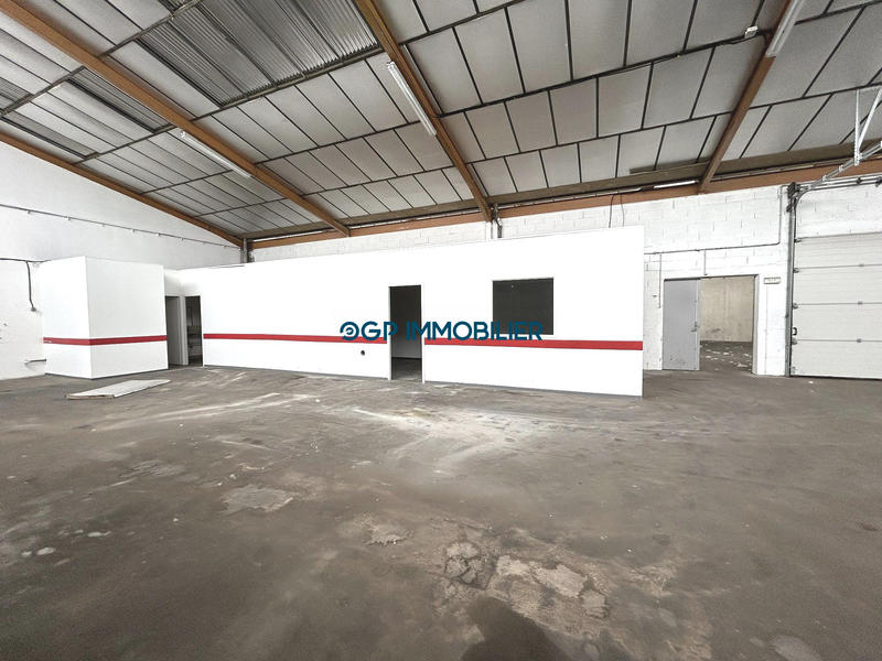 Local commercial - 228 m² - 3 pièces