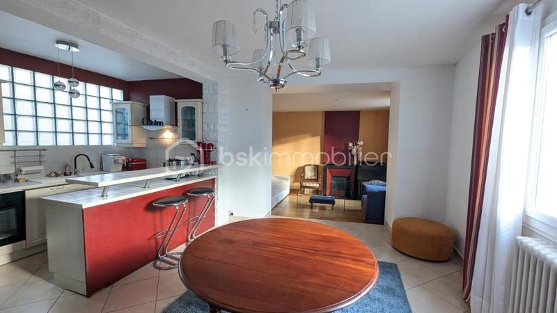 Immeuble - 160 m² - 9 pièces