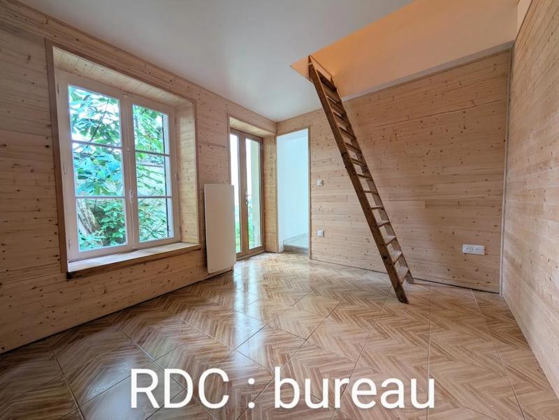 Maison de ville - 160 m² - 9 pièces