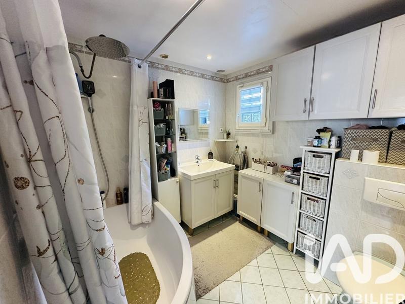 Maison - 93 m² - 4 pièces