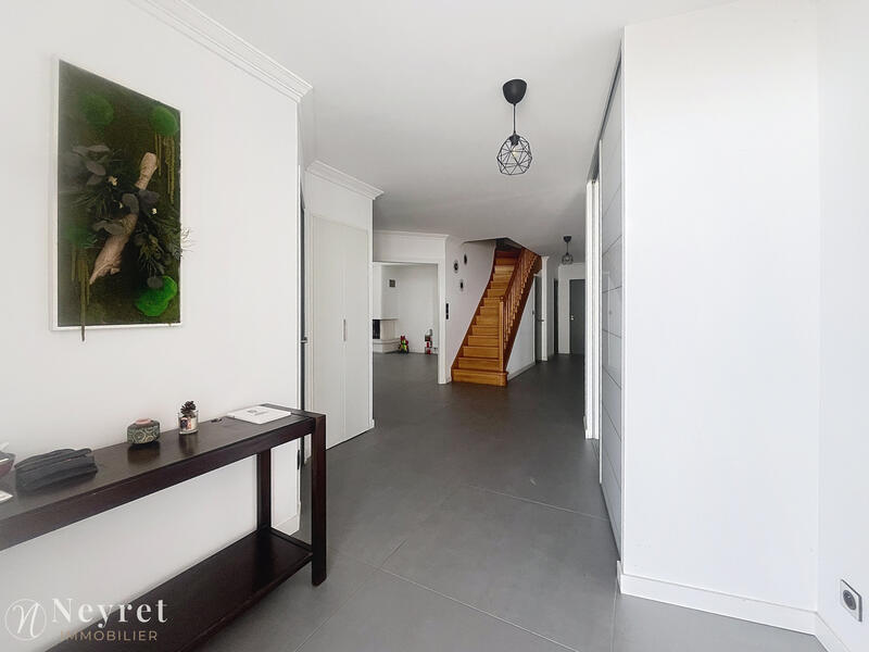 Villa - 190 m² - 7 pièces