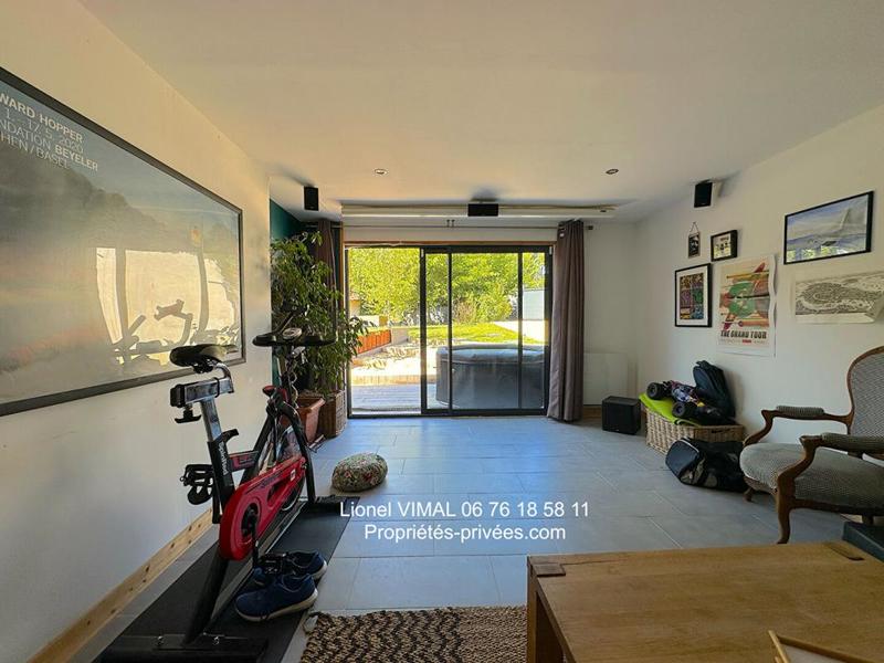 Maison - 310 m² - 6 pièces