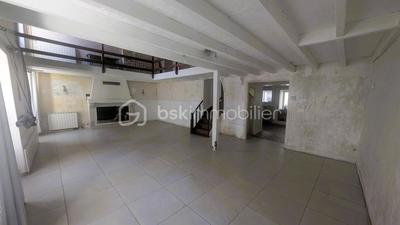 Maison de village - 176 m² - 10 pièces