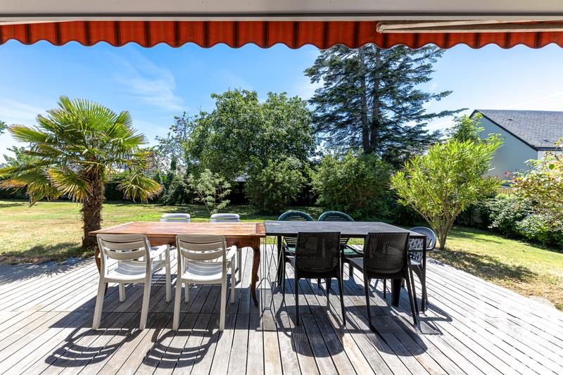 Maison - 290 m² - 9 pièces