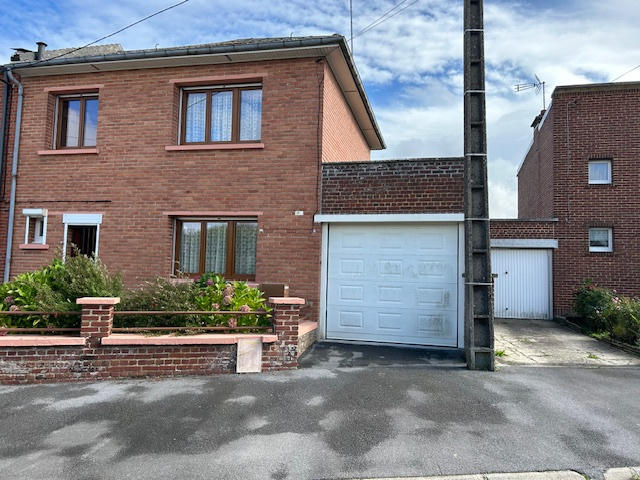 Maison de village - 106 m² - 8 pièces