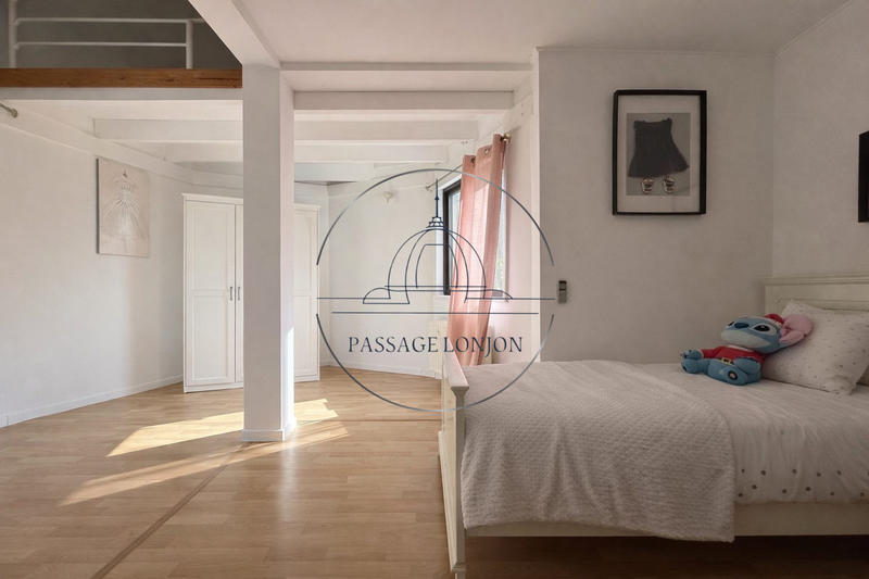 Villa - 180 m² - 5 pièces