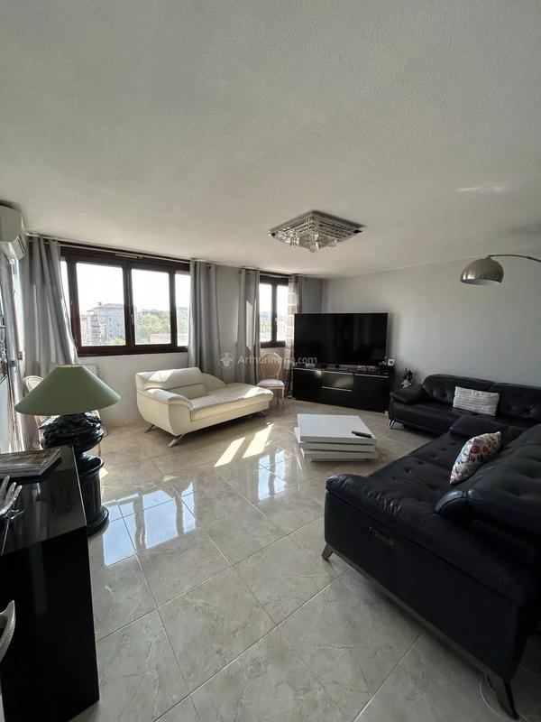 Appartement - 87 m² - 4 pièces