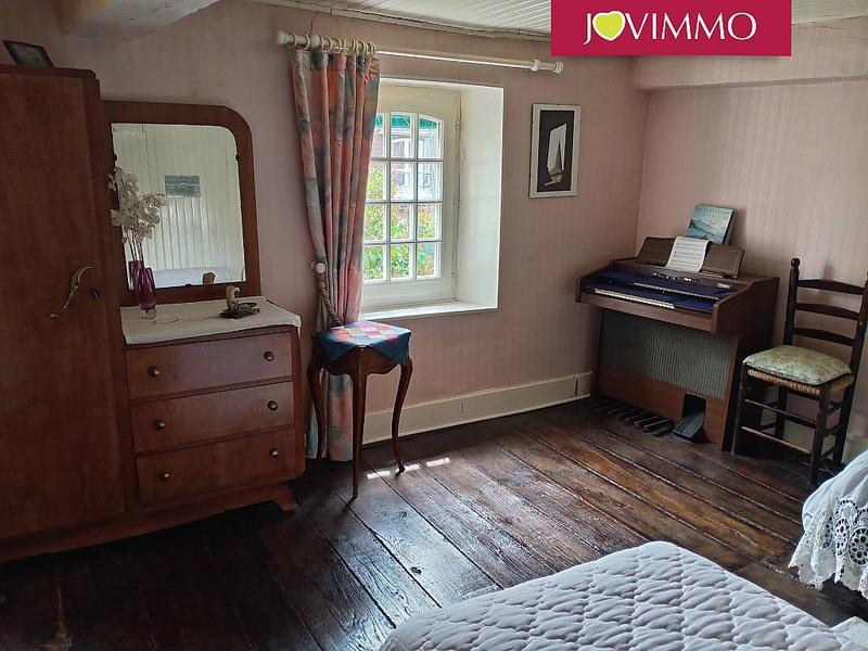 Maison - 215 m² - 8 pièces