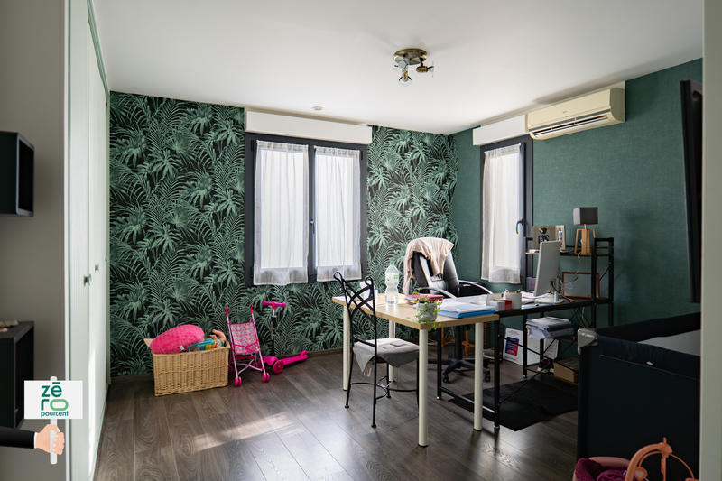 Maison - 211 m² - 8 pièces