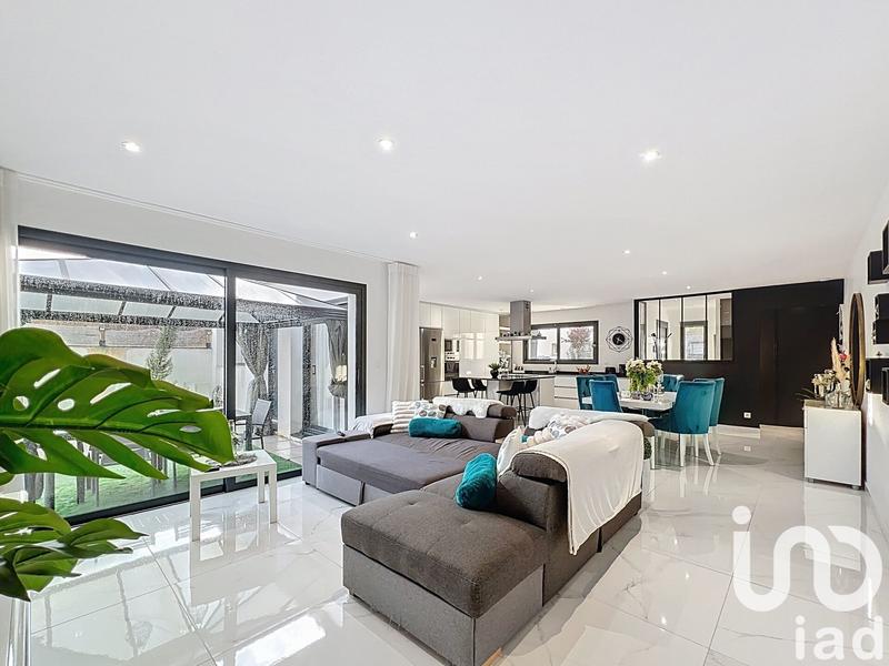 Maison - 131 m² - 5 pièces