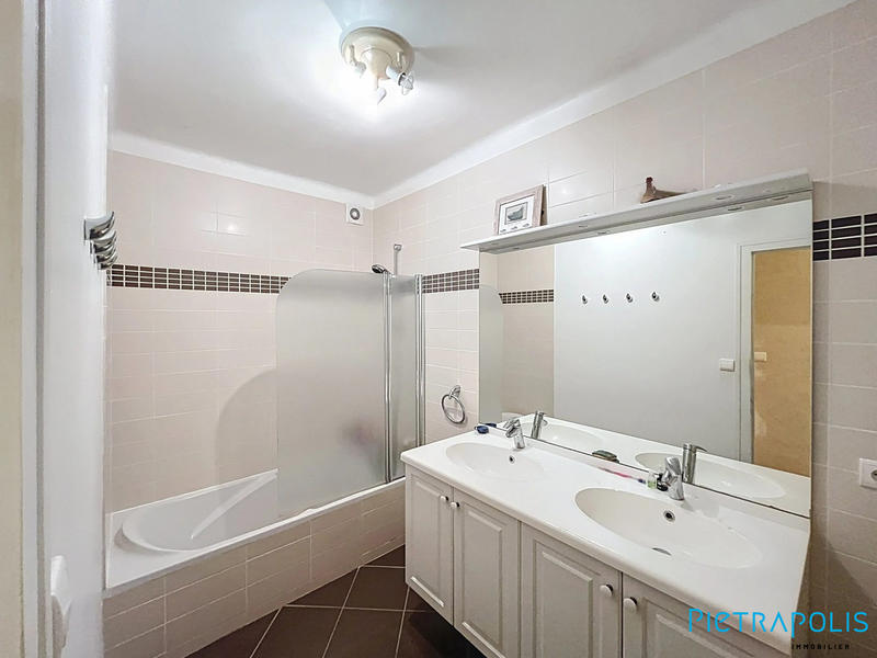 Appartement - 148 m² - 5 pièces