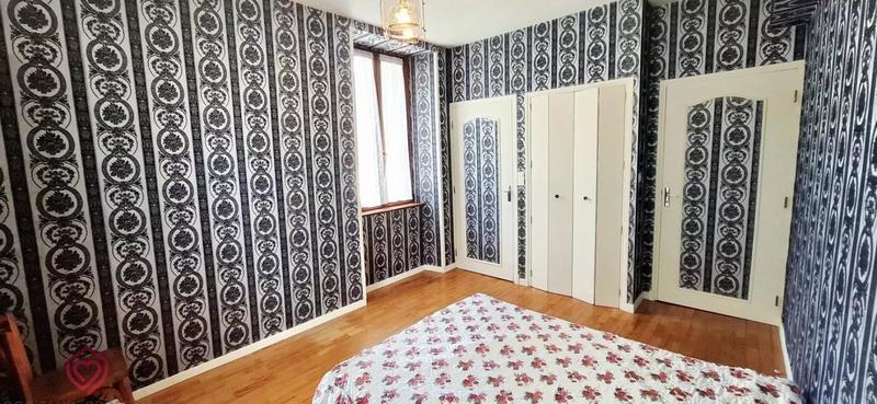 Maison de village - 227 m² - 9 pièces