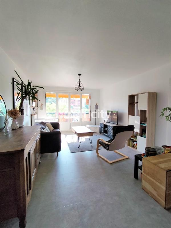 Appartement - 73 m² - 3 pièces