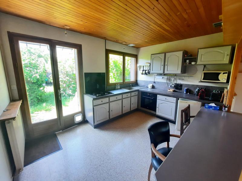 Maison traditionnelle - 108 m² - 6 pièces