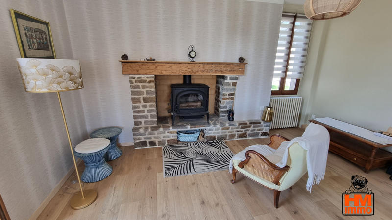 Maison - 121 m² - 8 pièces