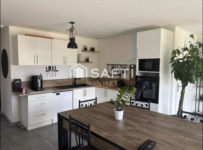 Maison - 75 m² - 4 pièces