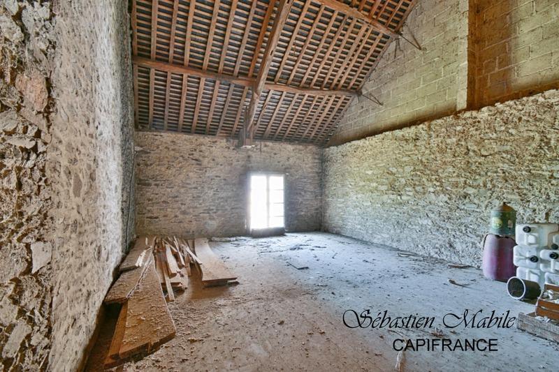 Maison - 380 m² - 8 pièces