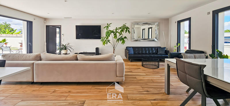 Maison - 160 m² - 6 pièces