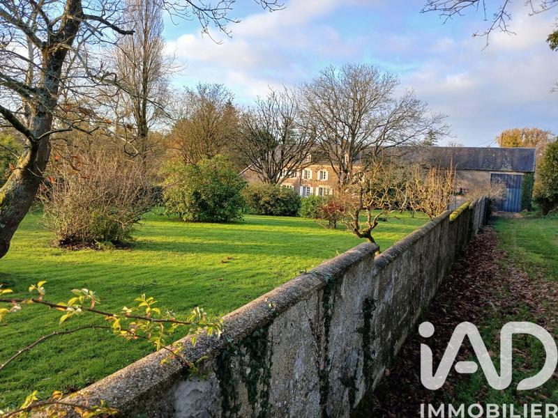 Maison - 212 m² - 11 pièces