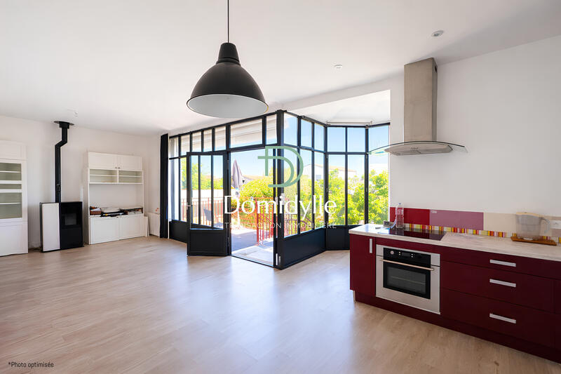 Maison - 93 m² - 4 pièces